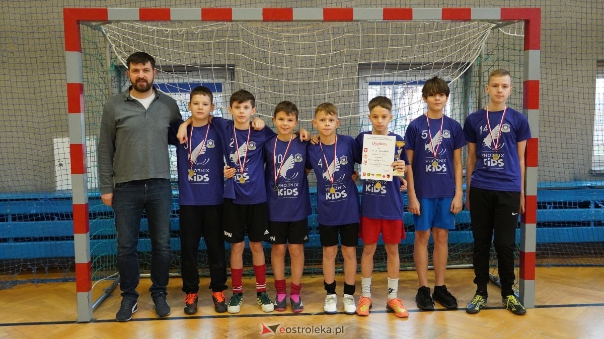 Mistrzostwa Ostrołęki w halowej piłce nożnej [15.12.2024] - zdjęcie #2 - eOstroleka.pl