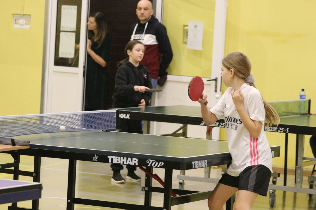 Mikołajkowy turniej tenisa stołowego [14.12.2024] - zdjęcie #10 - eOstroleka.pl