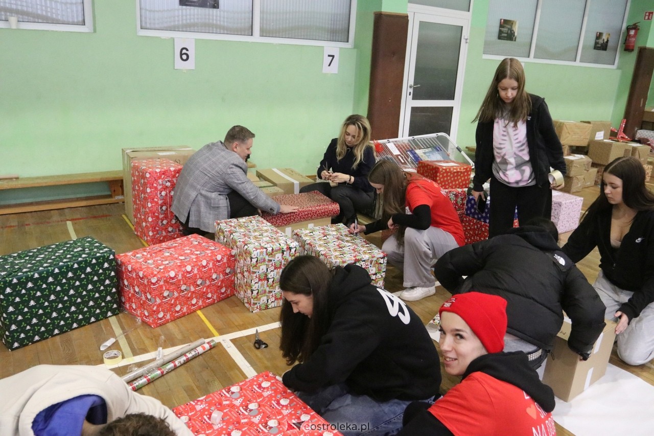 Szlachetna Paczka 2024 w Ostrołęce [15.12.2024] - zdjęcie #88 - eOstroleka.pl