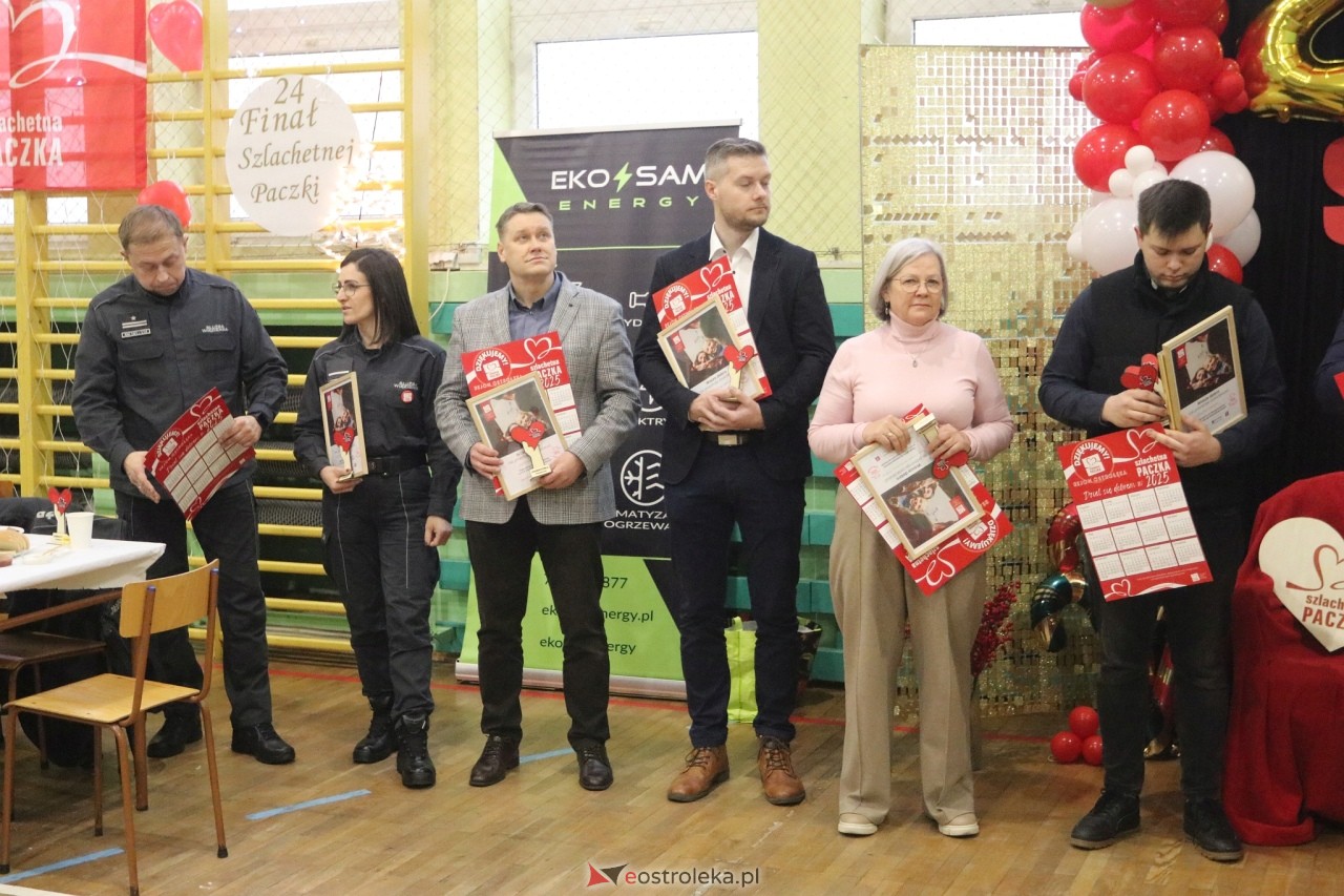 Szlachetna Paczka 2024 w Ostrołęce [15.12.2024] - zdjęcie #35 - eOstroleka.pl