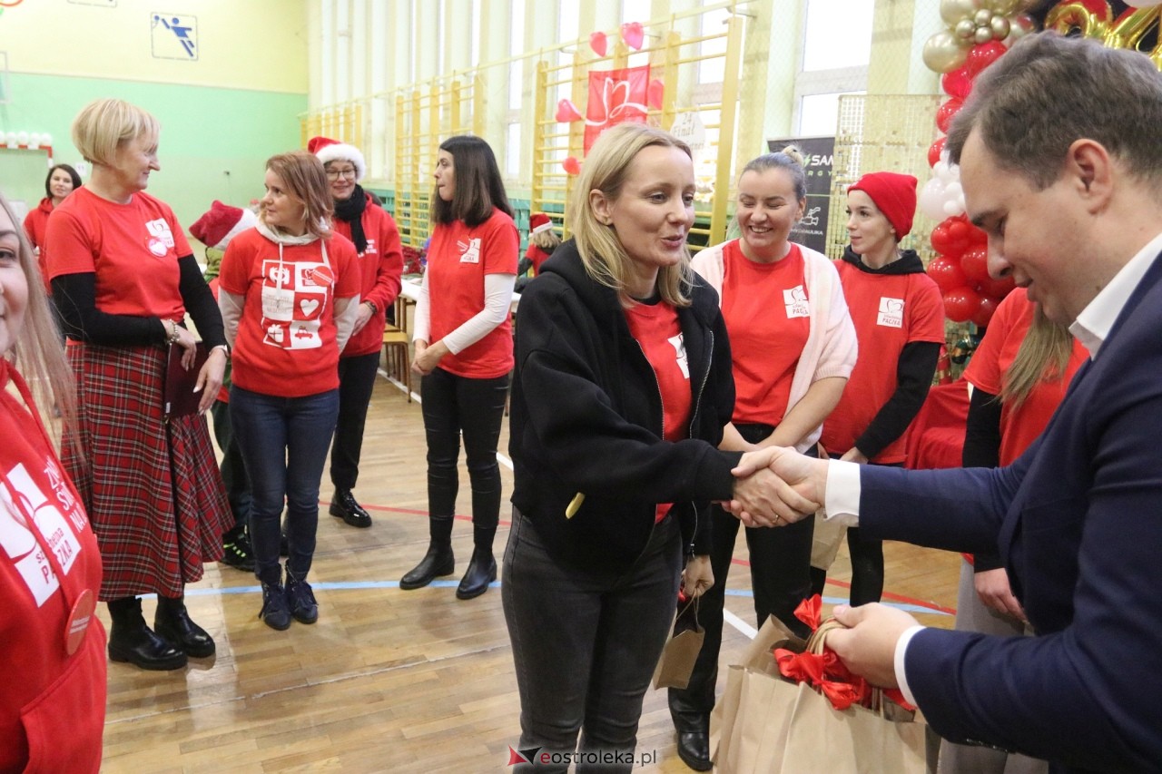 Szlachetna Paczka 2024 w Ostrołęce [15.12.2024] - zdjęcie #23 - eOstroleka.pl