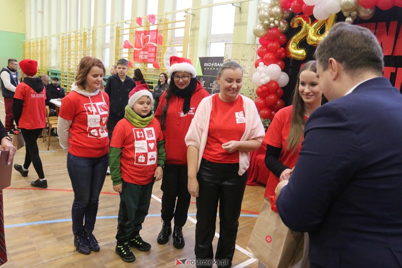 Szlachetna Paczka 2024 w Ostrołęce [15.12.2024] - zdjęcie #21 - eOstroleka.pl