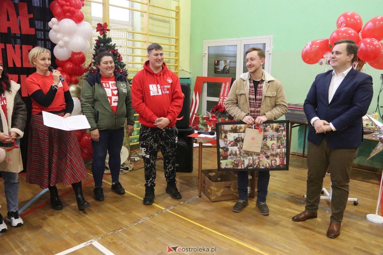 Szlachetna Paczka 2024 w Ostrołęce [15.12.2024] - zdjęcie #10 - eOstroleka.pl