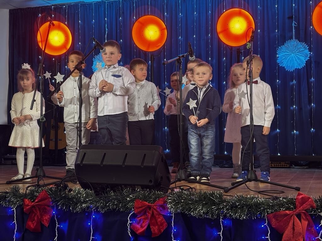 VI Jarmark Bożonarodzeniowy w Czarni [15.12.2024] - zdjęcie #20 - eOstroleka.pl