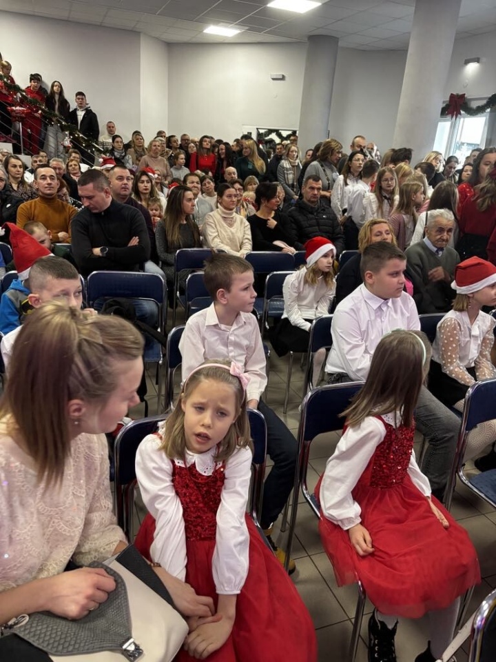 VI Jarmark Bożonarodzeniowy w Czarni [15.12.2024] - zdjęcie #14 - eOstroleka.pl