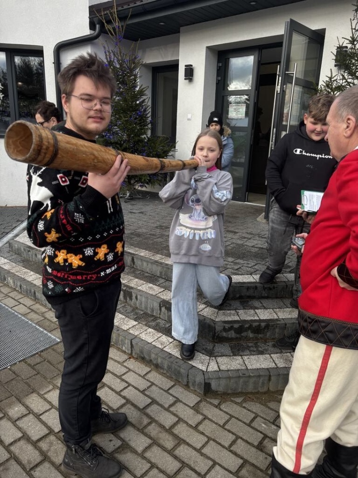 VI Jarmark Bożonarodzeniowy w Czarni [15.12.2024] - zdjęcie #10 - eOstroleka.pl