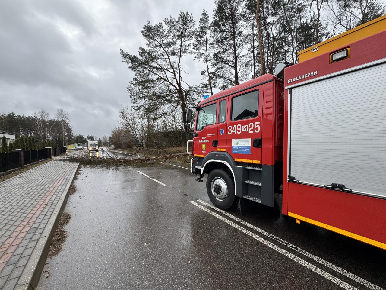Gwałtowna nawałnica w powiecie ostrołęckim [16.12.2024] - zdjęcie #4 - eOstroleka.pl