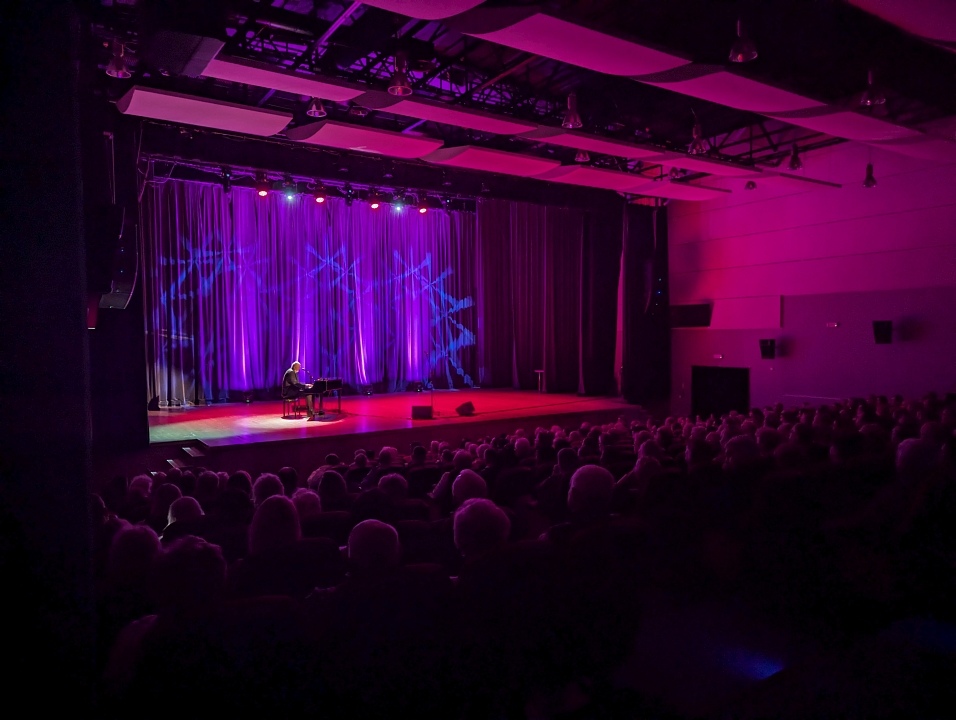 Koncert Ryszarda Rynkowskiego w Ostrołęce [16.12.2024] - zdjęcie #11 - eOstroleka.pl