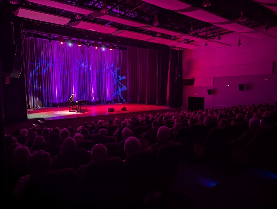 Koncert Ryszarda Rynkowskiego w Ostrołęce [16.12.2024] - zdjęcie #8 - eOstroleka.pl