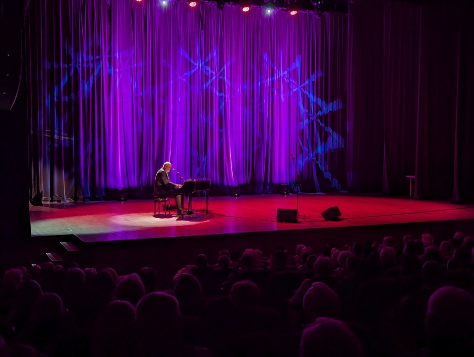 Koncert Ryszarda Rynkowskiego w Ostrołęce [16.12.2024] - zdjęcie #4 - eOstroleka.pl