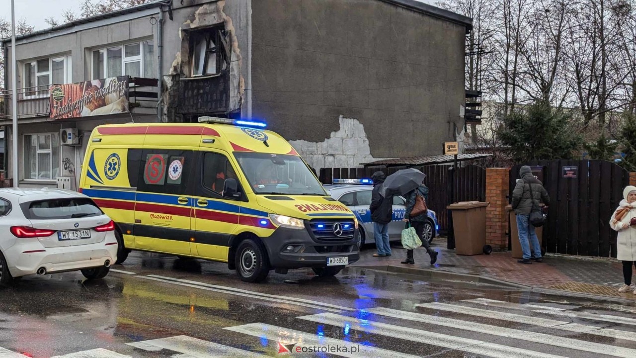 Wypadek na Inwalidów Wojennych w Ostrołęce [17.12.2024] - zdjęcie #3 - eOstroleka.pl