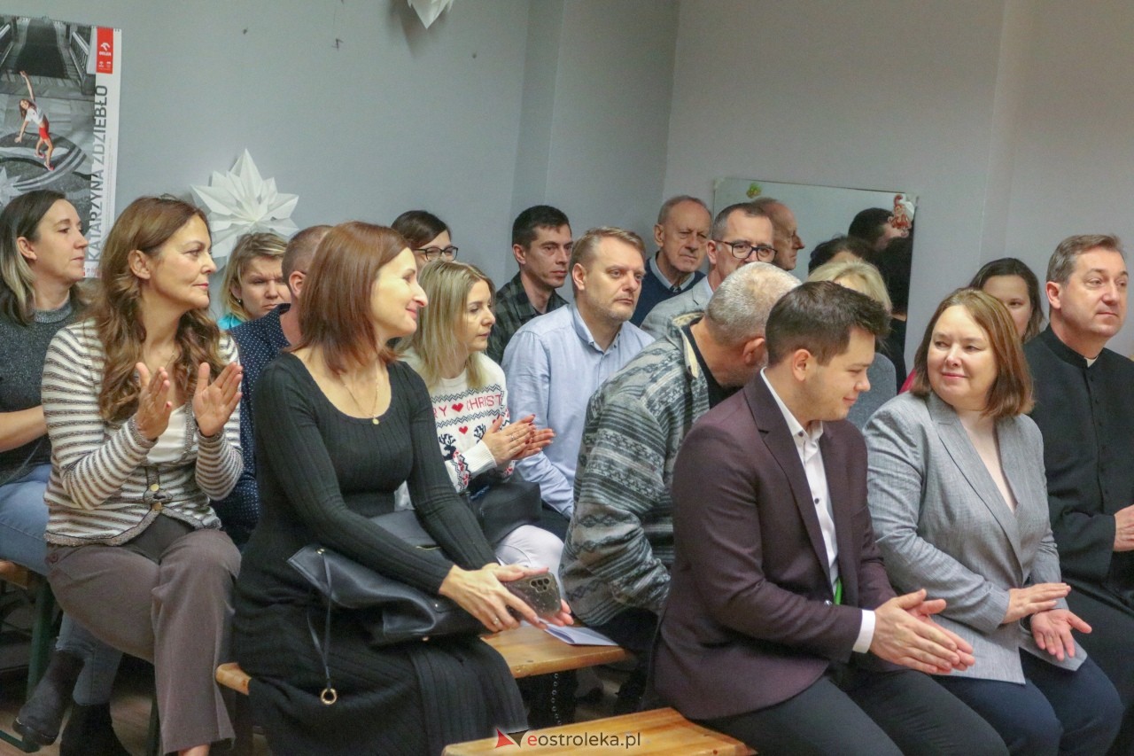 Jasełka w Naszej Szkole w Ostrołęce [17.12.2024] - zdjęcie #29 - eOstroleka.pl