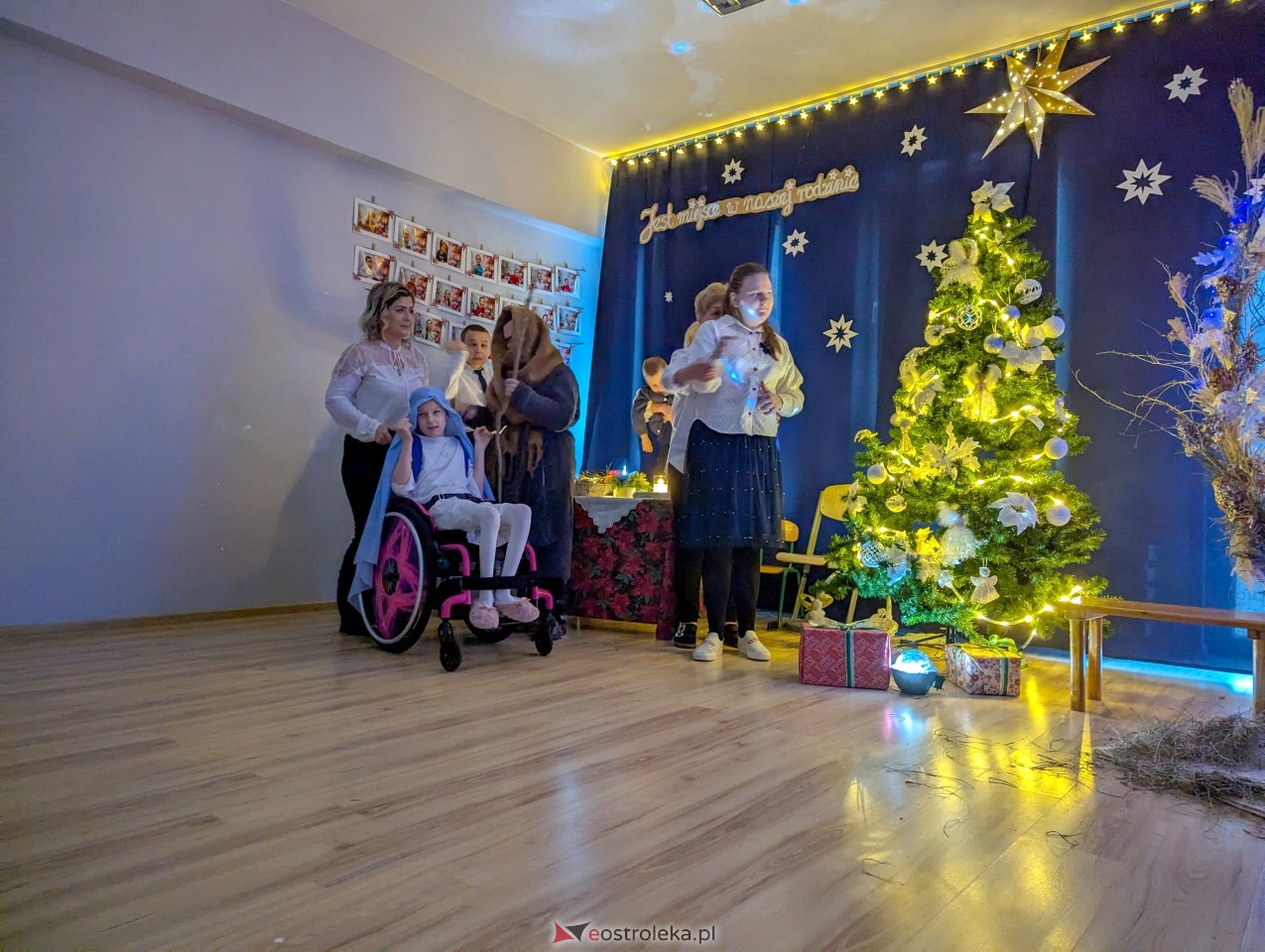 Jasełka w Naszej Szkole w Ostrołęce [17.12.2024] - zdjęcie #22 - eOstroleka.pl