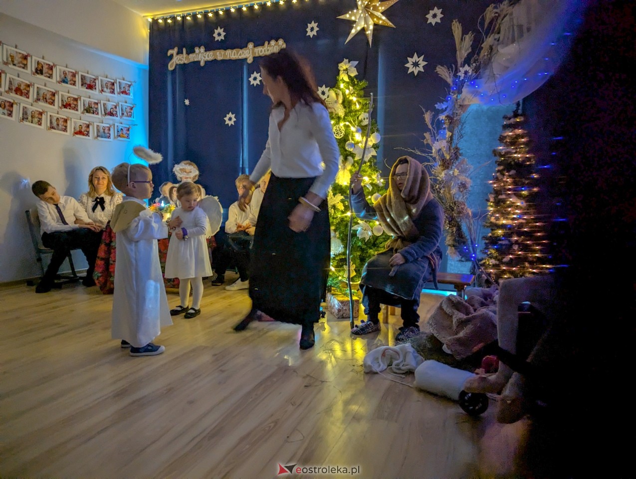 Jasełka w Naszej Szkole w Ostrołęce [17.12.2024] - zdjęcie #17 - eOstroleka.pl