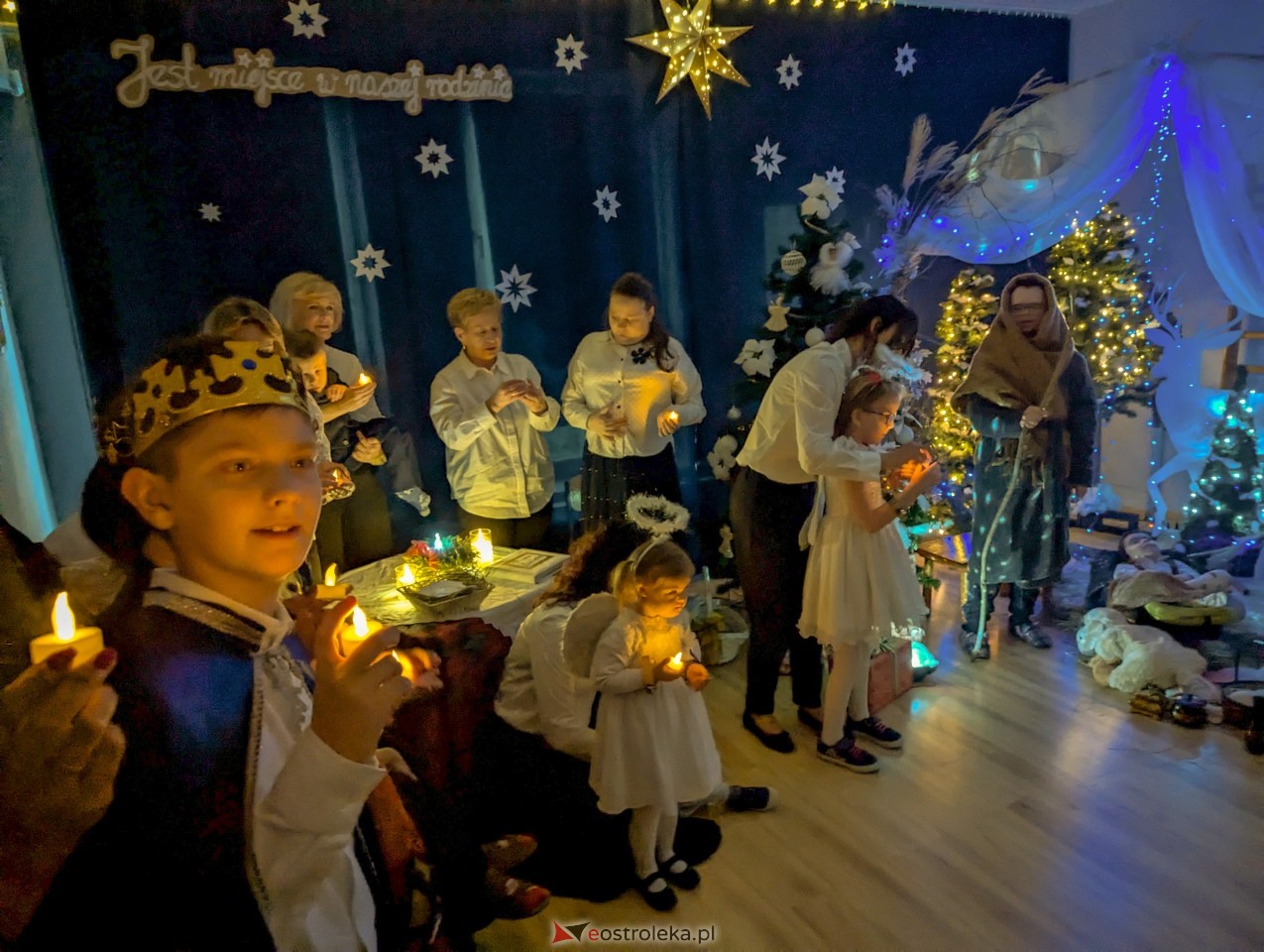 Jasełka w Naszej Szkole w Ostrołęce [17.12.2024] - zdjęcie #9 - eOstroleka.pl