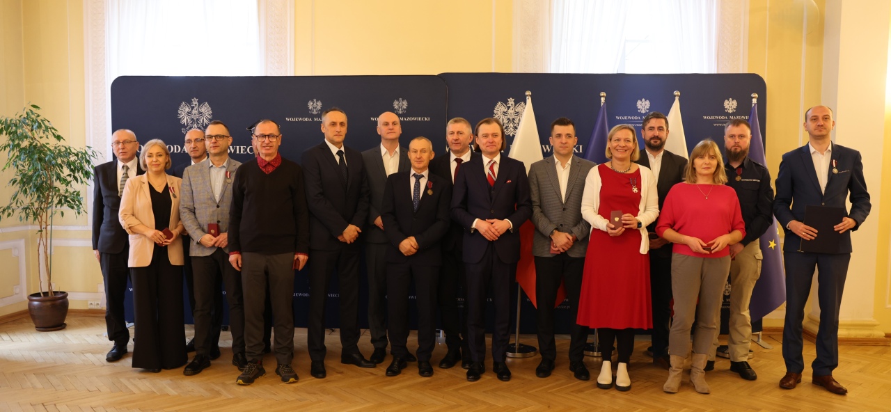 Wojewoda wręczył odznaczenia państwowe [17.12.2024] - zdjęcie #11 - eOstroleka.pl