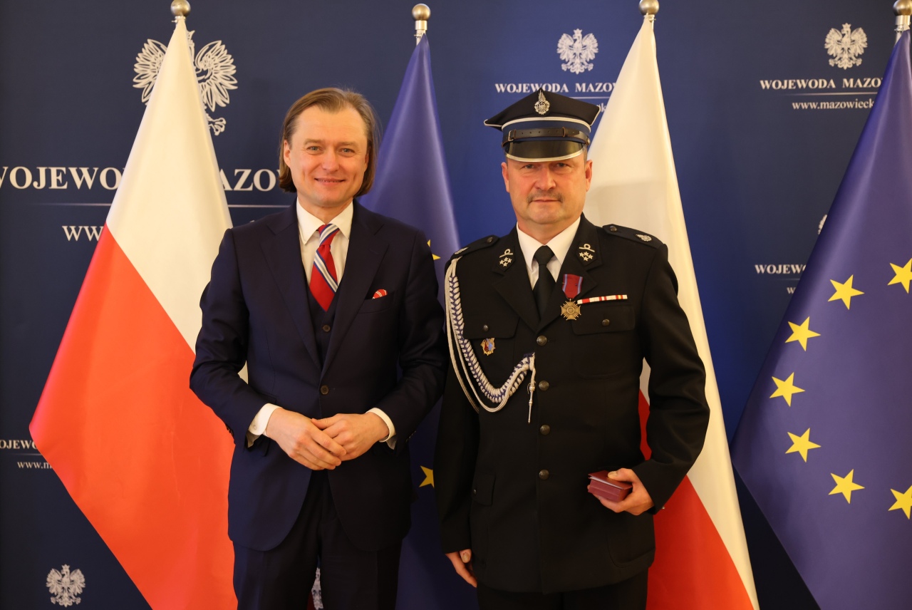 Wojewoda wręczył odznaczenia państwowe [17.12.2024] - zdjęcie #2 - eOstroleka.pl