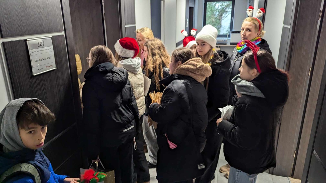Akcja Piernik za uśmiech w Ostrołęce [18.12.2024] - zdjęcie #5 - eOstroleka.pl