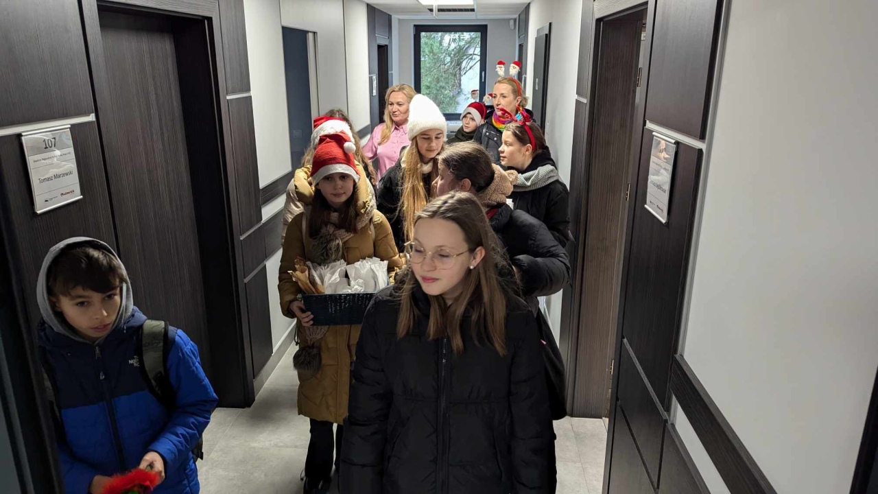 Akcja Piernik za uśmiech w Ostrołęce [18.12.2024] - zdjęcie #3 - eOstroleka.pl