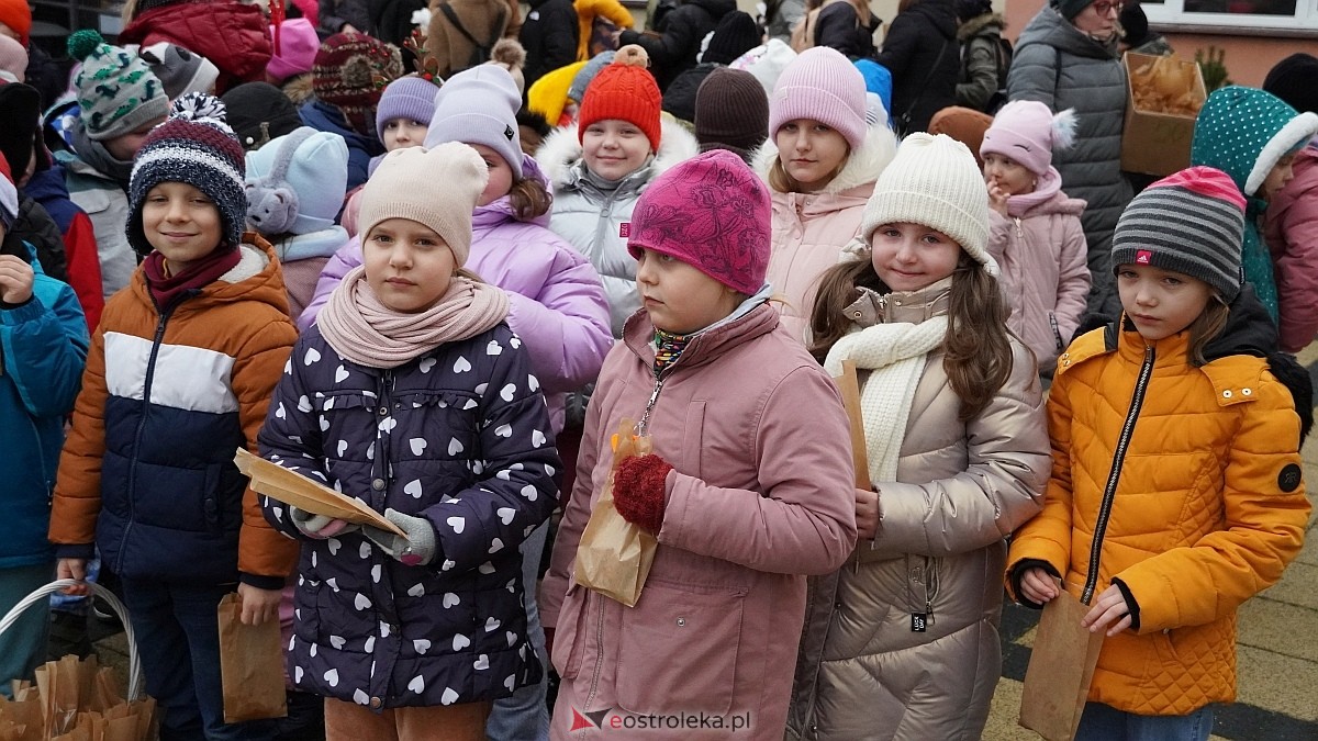 Akcja Piernik za uśmiech w Ostrołęce [18.12.2024] - zdjęcie #73 - eOstroleka.pl