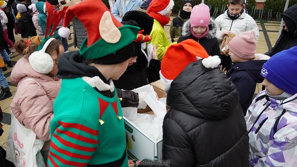 Akcja Piernik za uśmiech w Ostrołęce [18.12.2024] - zdjęcie #68 - eOstroleka.pl