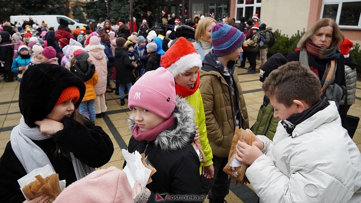 Akcja Piernik za uśmiech w Ostrołęce [18.12.2024] - zdjęcie #66 - eOstroleka.pl