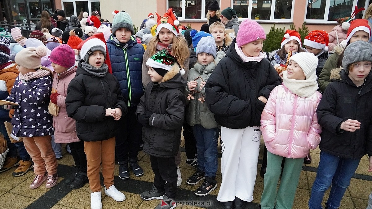 Akcja Piernik za uśmiech w Ostrołęce [18.12.2024] - zdjęcie #63 - eOstroleka.pl