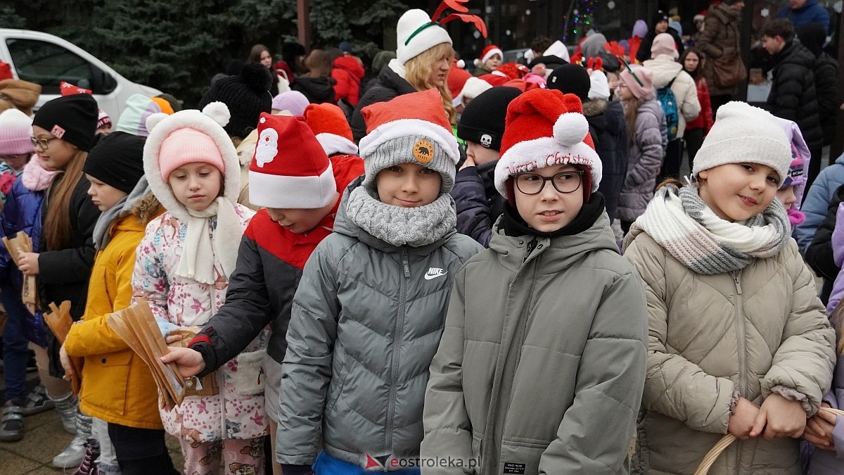 Akcja Piernik za uśmiech w Ostrołęce [18.12.2024] - zdjęcie #60 - eOstroleka.pl