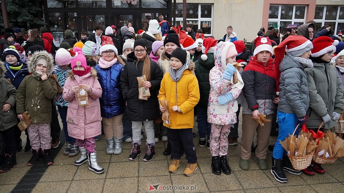 Akcja Piernik za uśmiech w Ostrołęce [18.12.2024] - zdjęcie #55 - eOstroleka.pl