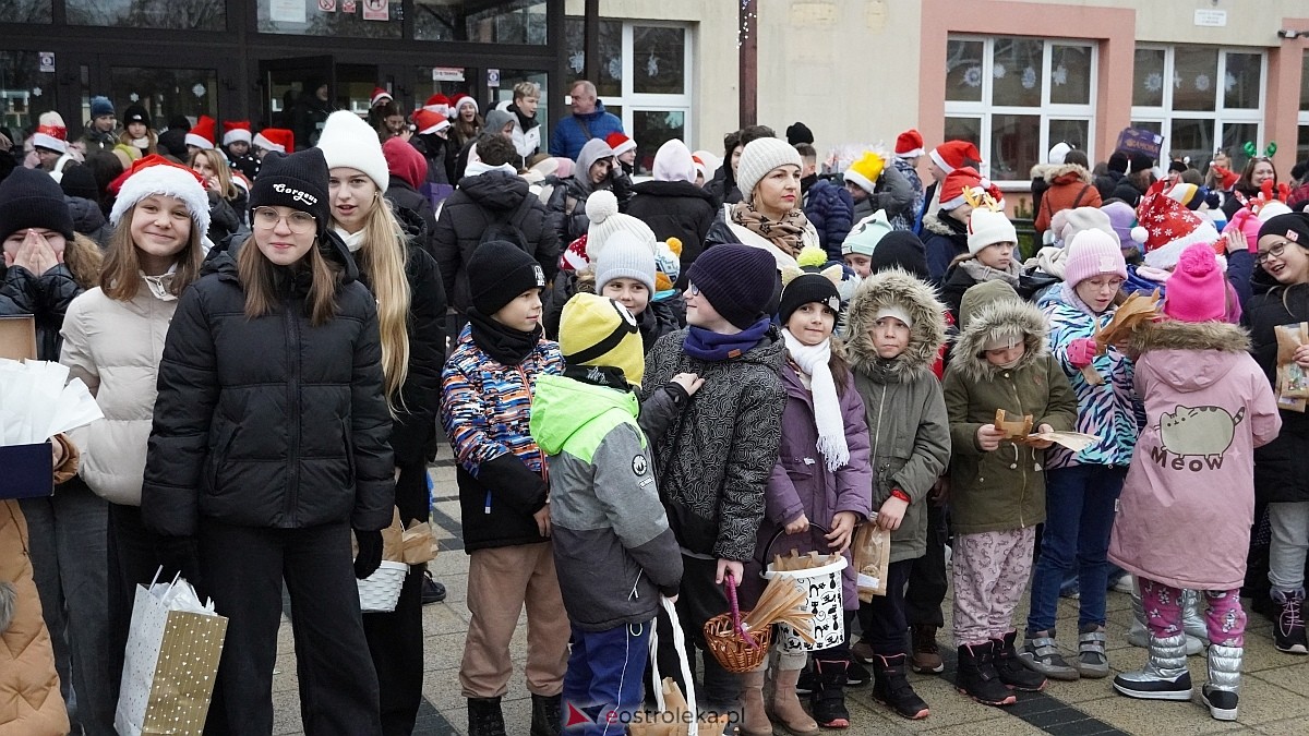 Akcja Piernik za uśmiech w Ostrołęce [18.12.2024] - zdjęcie #43 - eOstroleka.pl