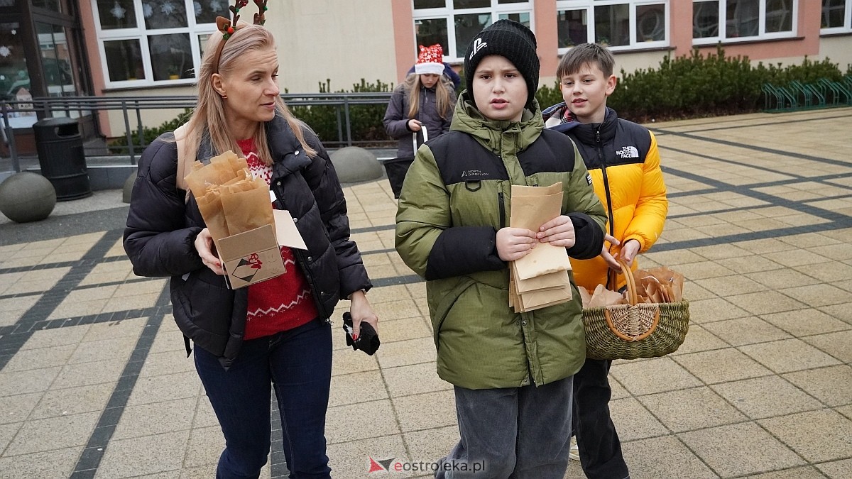 Akcja Piernik za uśmiech w Ostrołęce [18.12.2024] - zdjęcie #26 - eOstroleka.pl