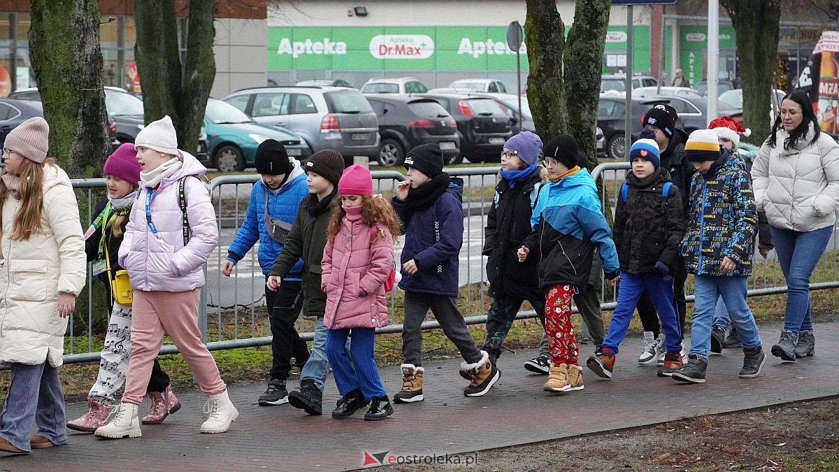 Akcja Piernik za uśmiech w Ostrołęce [18.12.2024] - zdjęcie #13 - eOstroleka.pl