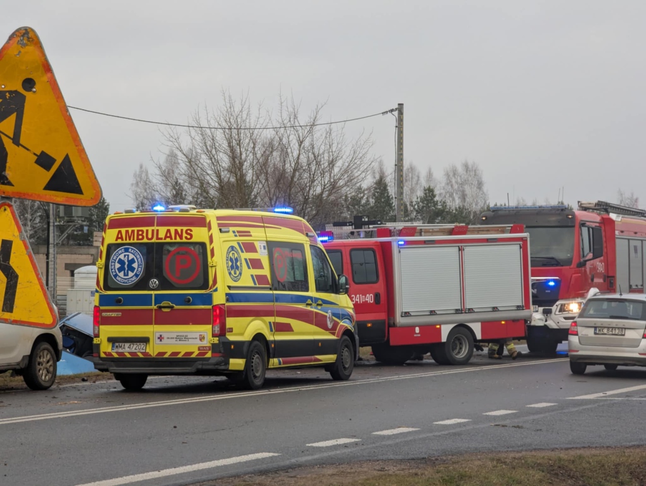 Dachowanie auta osobowego w Kordowie [18.12.2024] - zdjęcie #4 - eOstroleka.pl