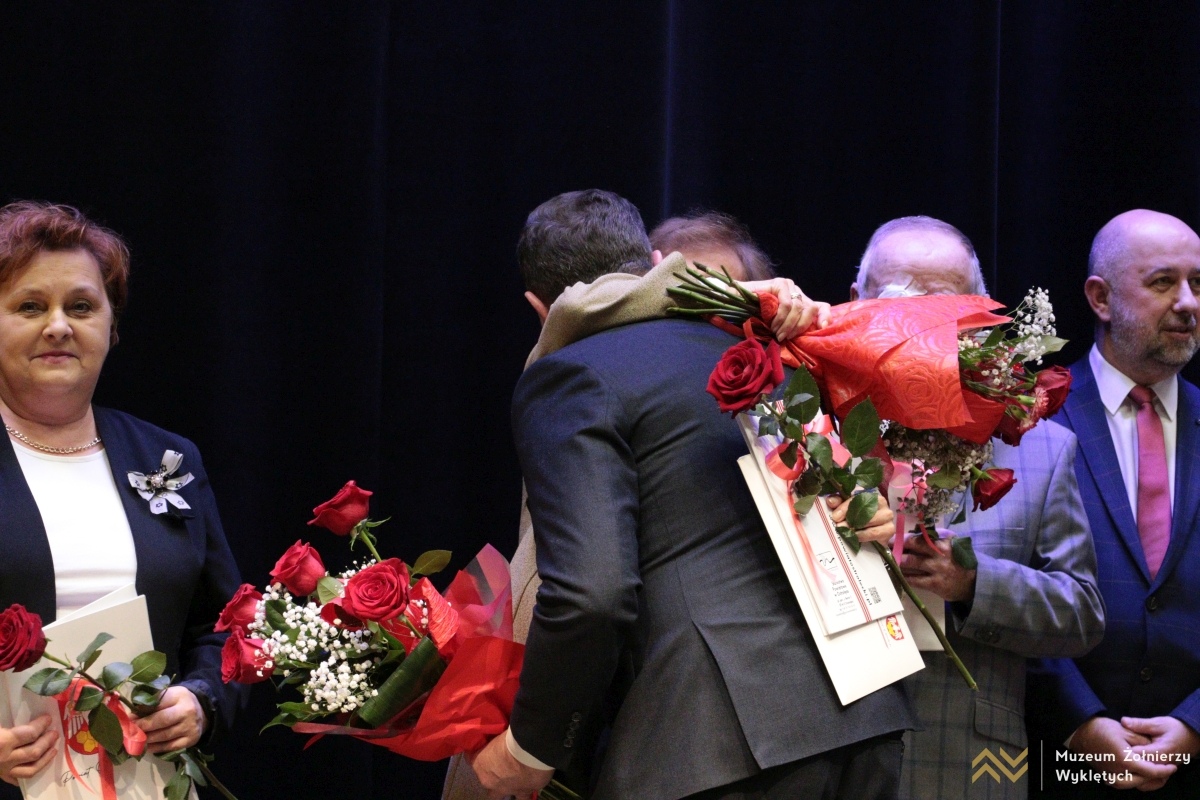 Sesja Rady Powiatu Ostrołęckiego w MŻW [19.12.2024] - zdjęcie #21 - eOstroleka.pl