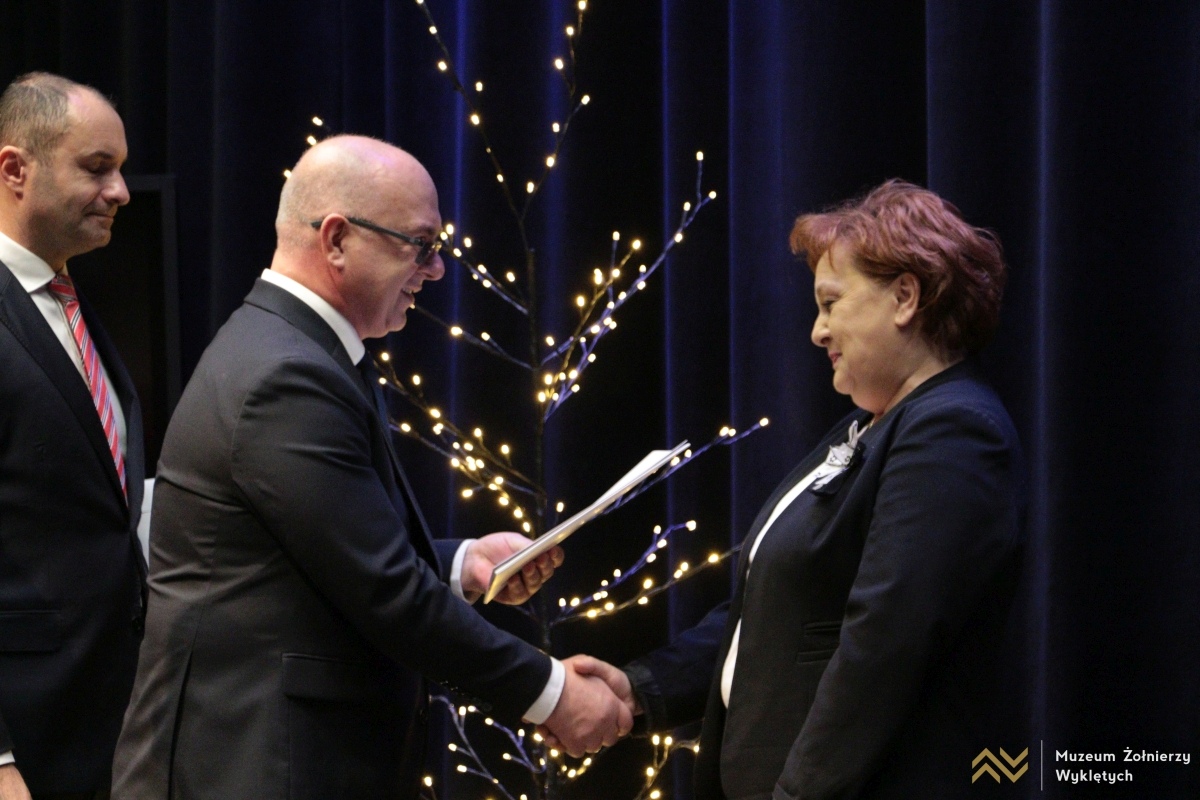 Sesja Rady Powiatu Ostrołęckiego w MŻW [19.12.2024] - zdjęcie #18 - eOstroleka.pl