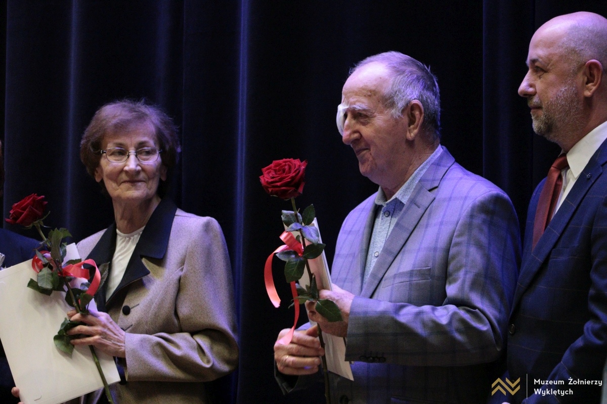 Sesja Rady Powiatu Ostrołęckiego w MŻW [19.12.2024] - zdjęcie #11 - eOstroleka.pl