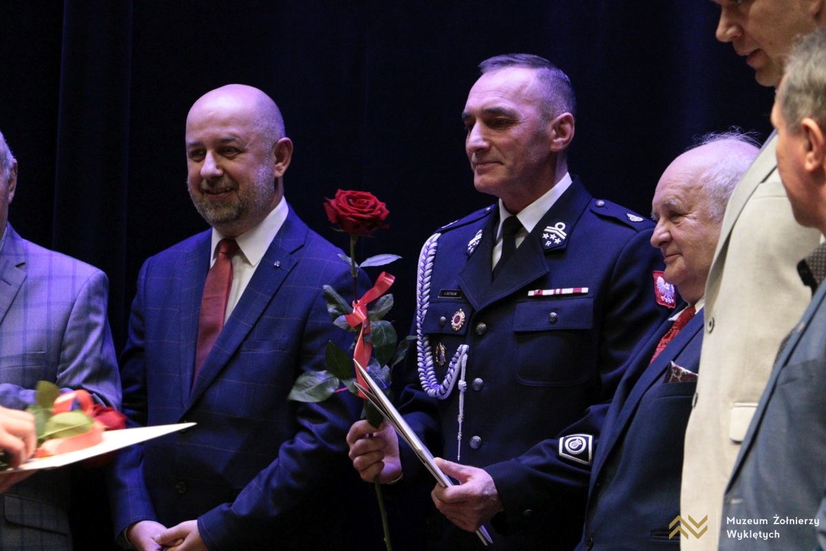 Sesja Rady Powiatu Ostrołęckiego w MŻW [19.12.2024] - zdjęcie #10 - eOstroleka.pl