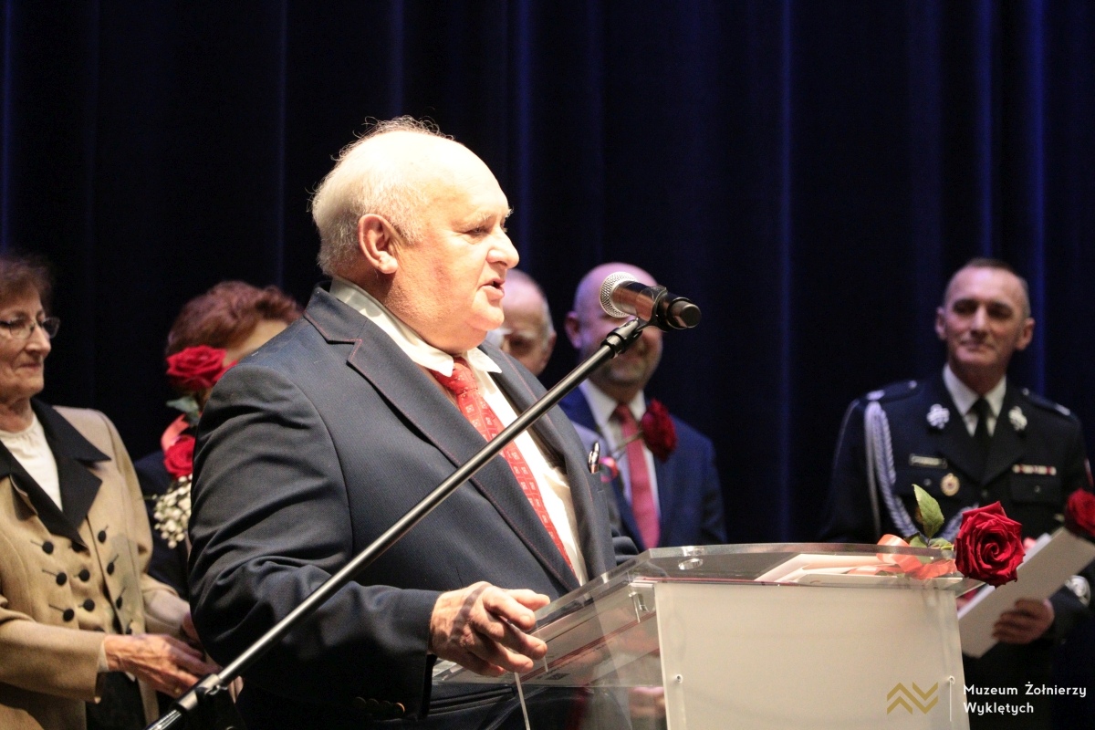 Sesja Rady Powiatu Ostrołęckiego w MŻW [19.12.2024] - zdjęcie #8 - eOstroleka.pl