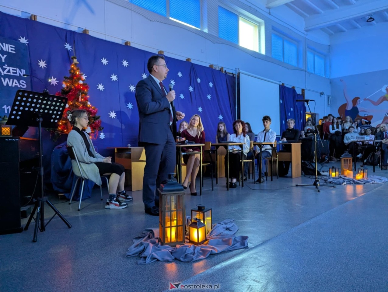 Jasełka w I LO w Ostrołęce [20.12.2024] - zdjęcie #3 - eOstroleka.pl