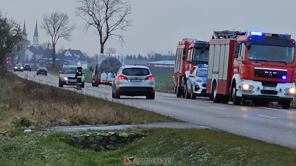 Wypadek w Pokrzywnicy [21.12.2024] - zdjęcie #12 - eOstroleka.pl