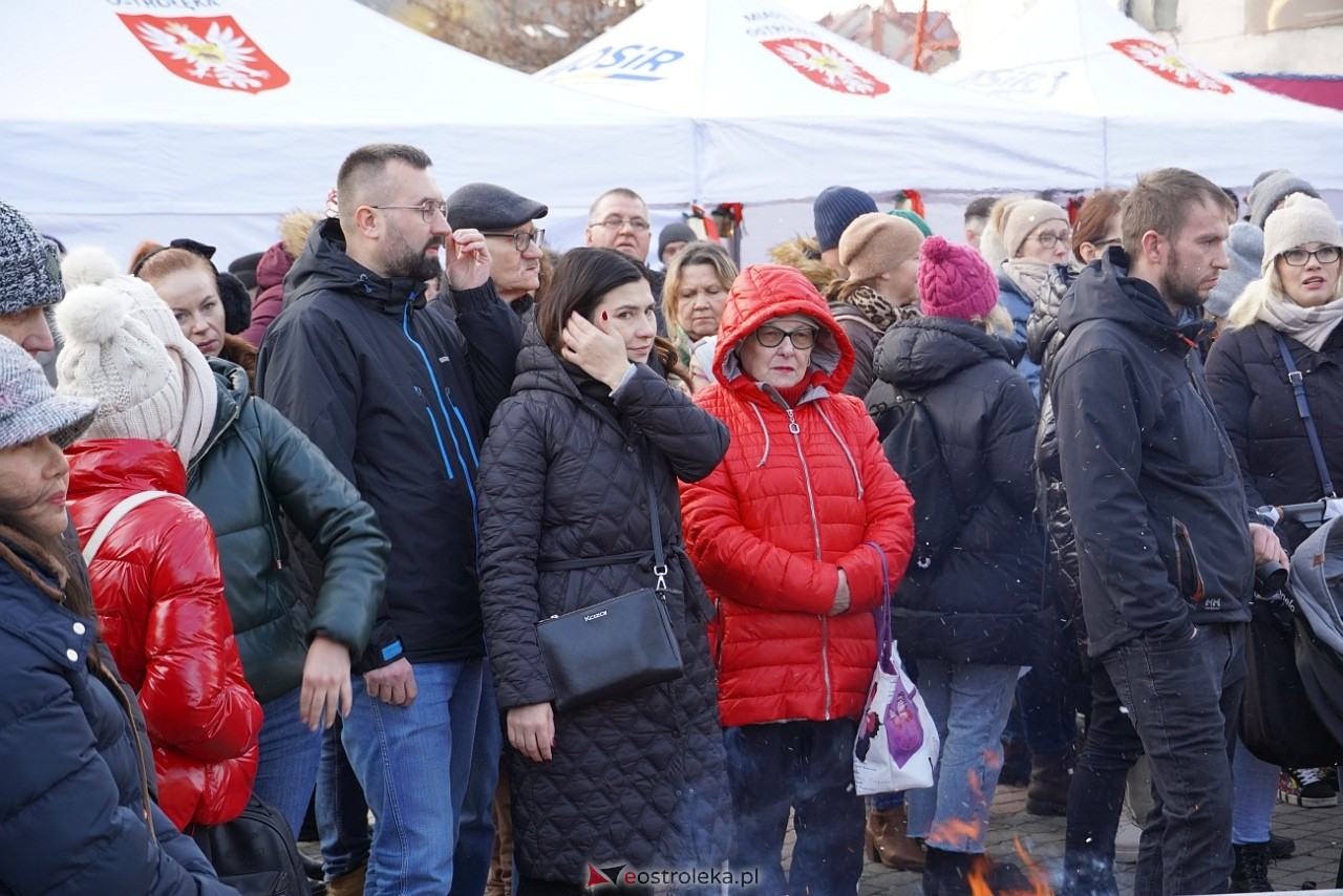 Miejska Wigilia na Placu Wolności w Ostrołęce [2112.2024] - zdjęcie #82 - eOstroleka.pl