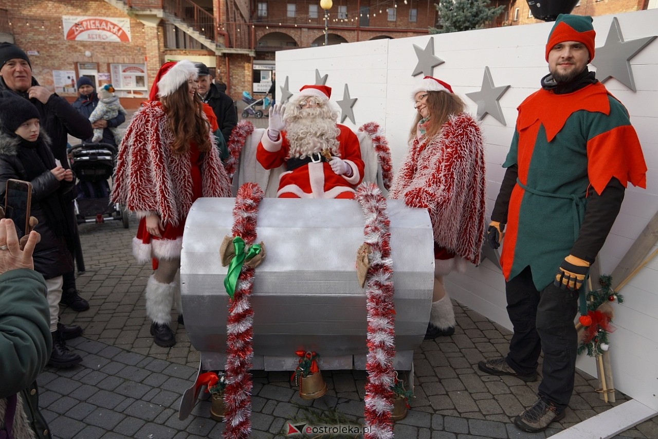 Miejska Wigilia na Placu Wolności w Ostrołęce [2112.2024] - zdjęcie #9 - eOstroleka.pl