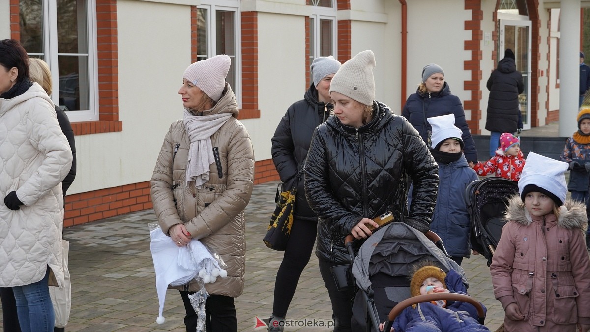 Jarmark Bożonarodzeniowy w Czerwinie [21.12.2024] - zdjęcie #101 - eOstroleka.pl