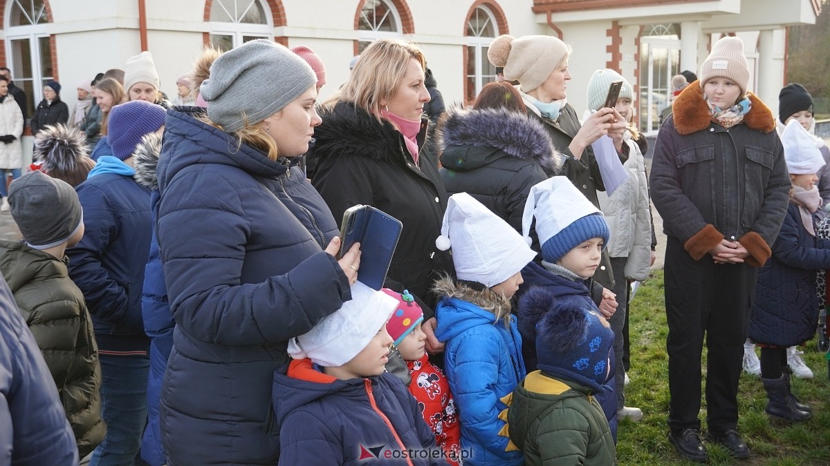 Jarmark Bożonarodzeniowy w Czerwinie [21.12.2024] - zdjęcie #92 - eOstroleka.pl