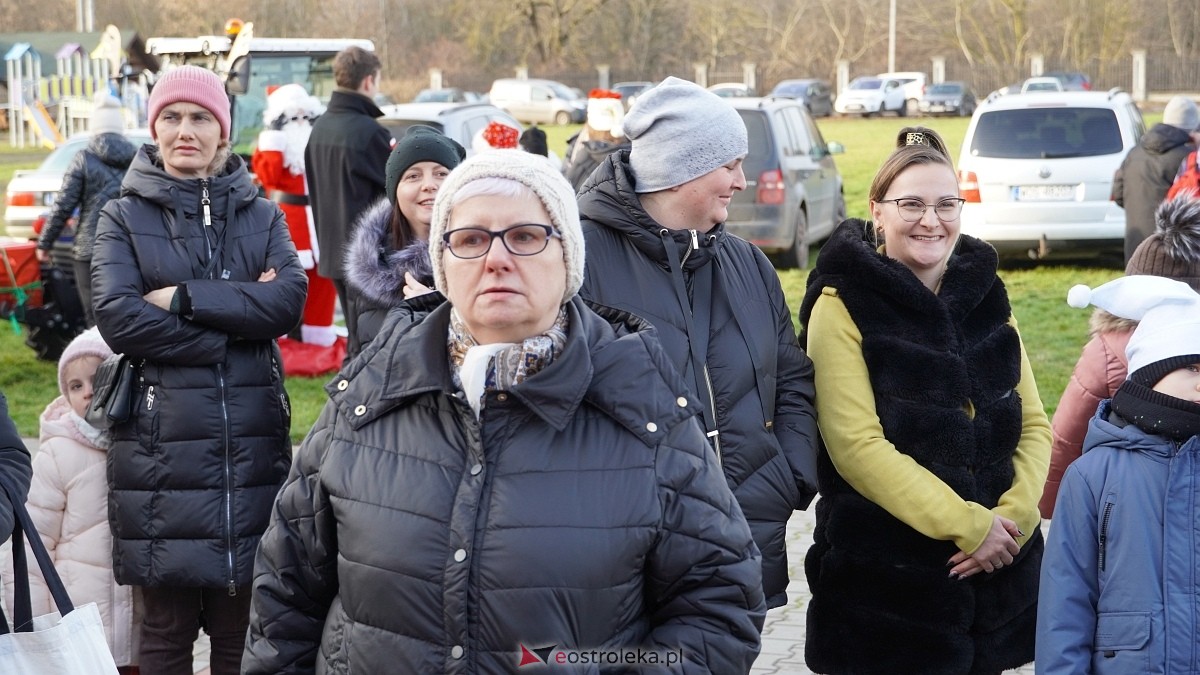 Jarmark Bożonarodzeniowy w Czerwinie [21.12.2024] - zdjęcie #84 - eOstroleka.pl