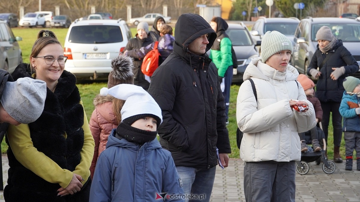 Jarmark Bożonarodzeniowy w Czerwinie [21.12.2024] - zdjęcie #83 - eOstroleka.pl