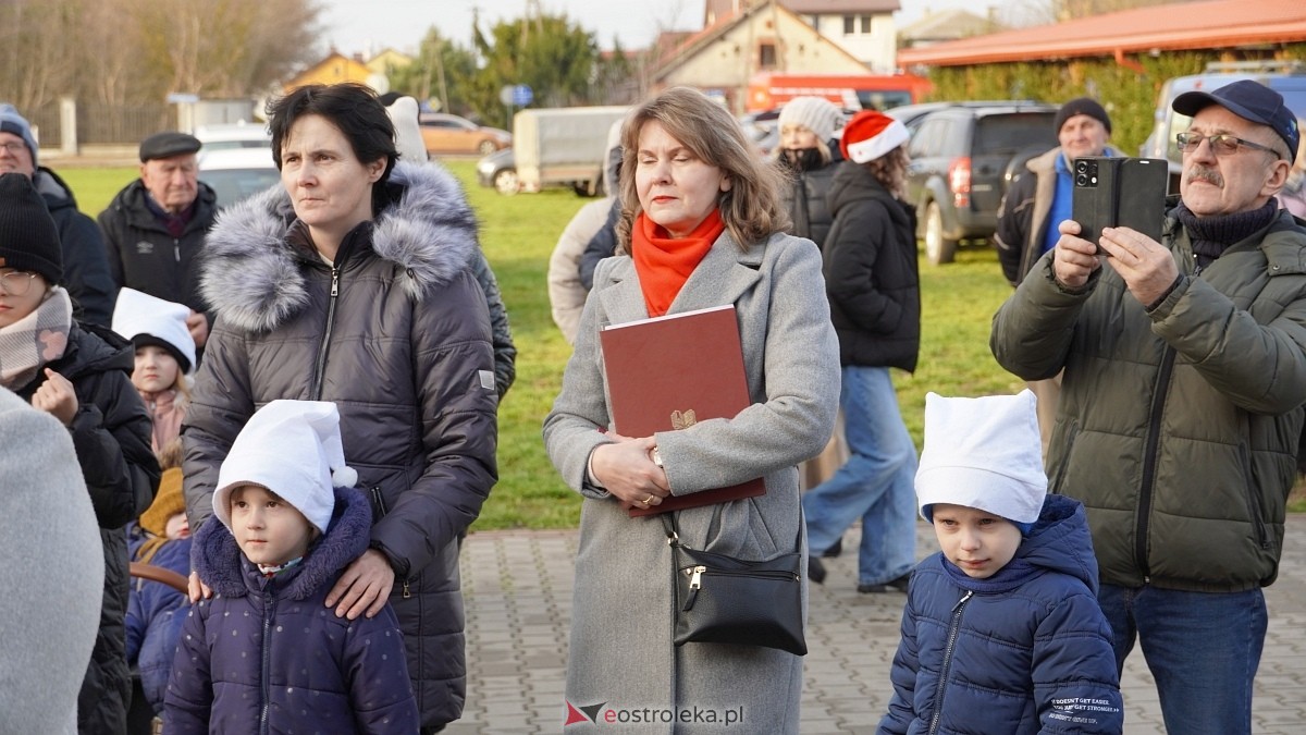 Jarmark Bożonarodzeniowy w Czerwinie [21.12.2024] - zdjęcie #72 - eOstroleka.pl