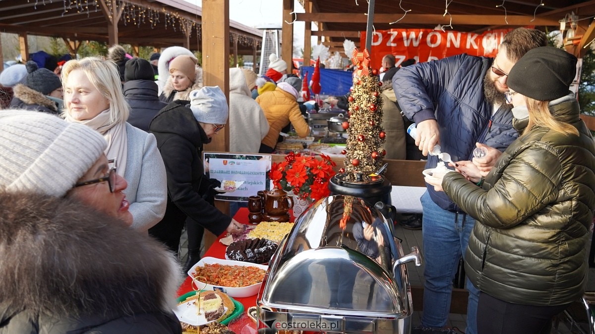 Jarmark Bożonarodzeniowy w Czerwinie [21.12.2024] - zdjęcie #63 - eOstroleka.pl