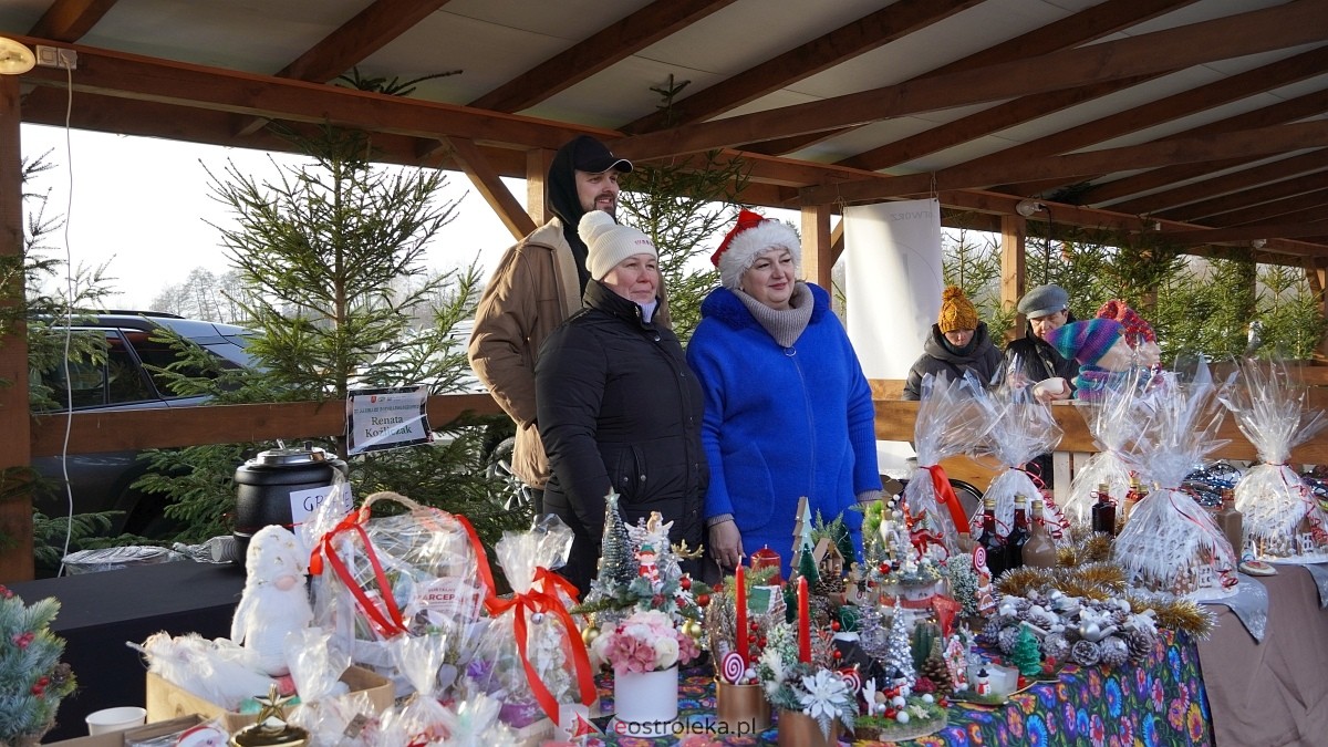 Jarmark Bożonarodzeniowy w Czerwinie [21.12.2024] - zdjęcie #57 - eOstroleka.pl