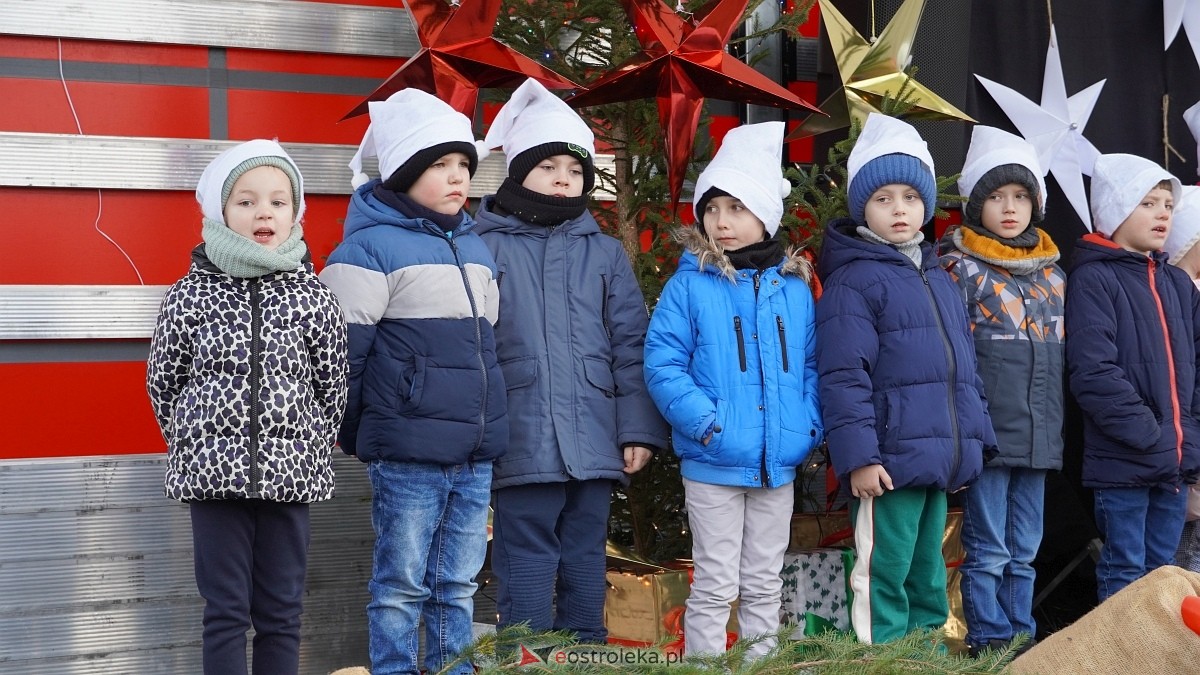 Jarmark Bożonarodzeniowy w Czerwinie [21.12.2024] - zdjęcie #49 - eOstroleka.pl